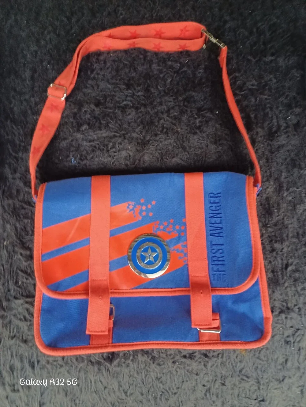 Marvel Captain America The First Avenger Blue/Red Messenger Bag